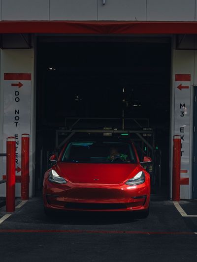 Model 3全新下线